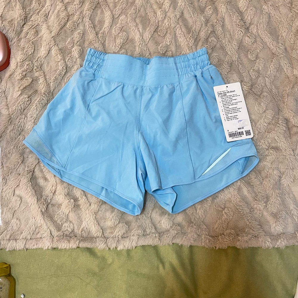 Lululemon Hotty Hot short HR